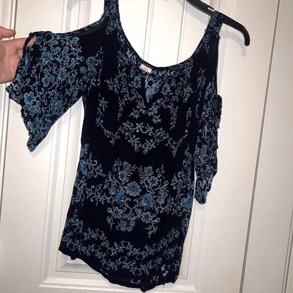 Cute top